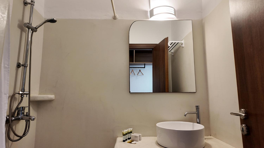 Bathroom 4, Hotel Santorini, South Aegean