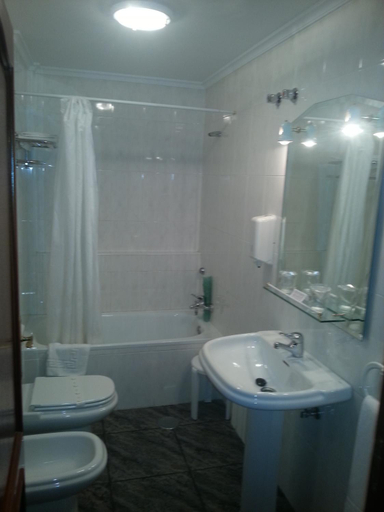 Bathroom 4, Hotel Zabala, Cantabria