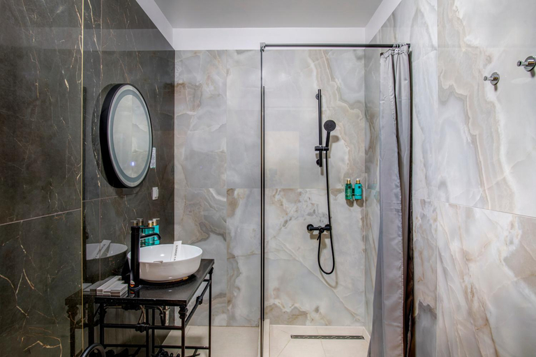 Bathroom, Hotel Forty One Bucharest, Municipiul Bucuresti