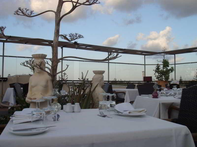 Food & Drinks 5, St Constantin Sea Hotel & Spa Resort, Crete