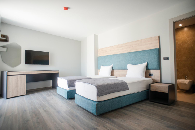 Bedroom 2, Hotel Saranda International, Sarandës