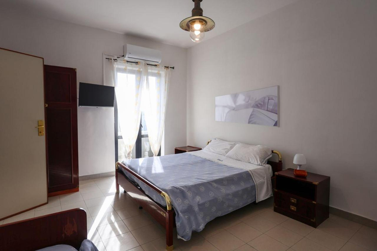 Bedroom 3, Hotel Barracuda, Napoli