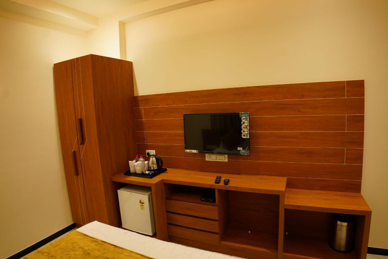 Bedroom 2, HOTEL DIAMOND, Diu
