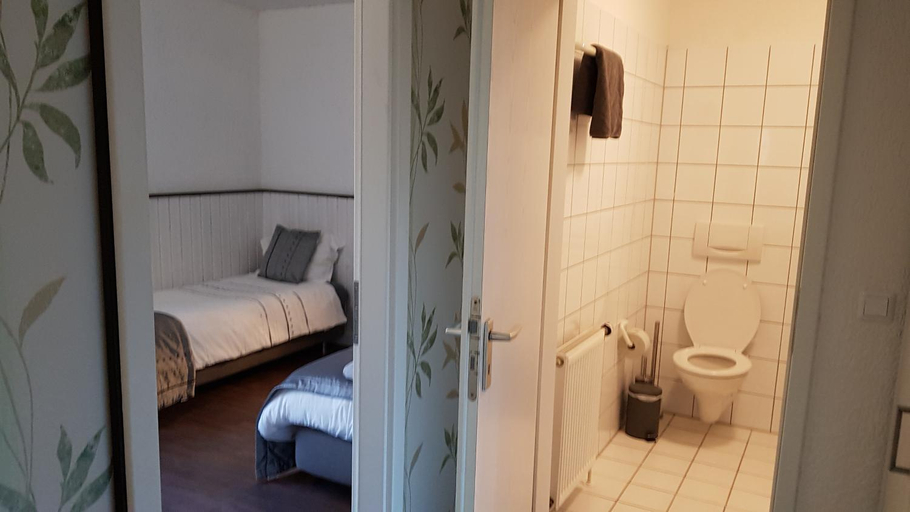 Bedroom 4, Am Glenne, Soest