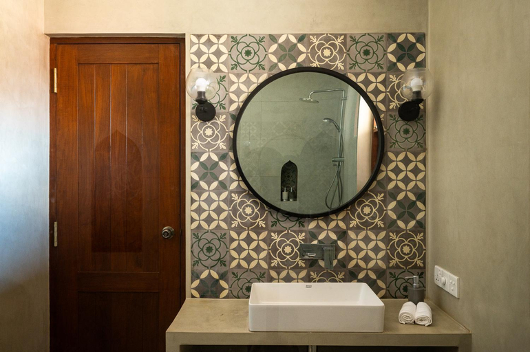 Bathroom, Soorya Kala, Hikkaduwa