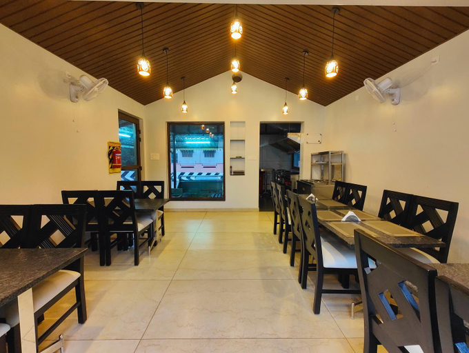 Food & Drinks, MGM Whispering Meadows Yelagiri, Vellore