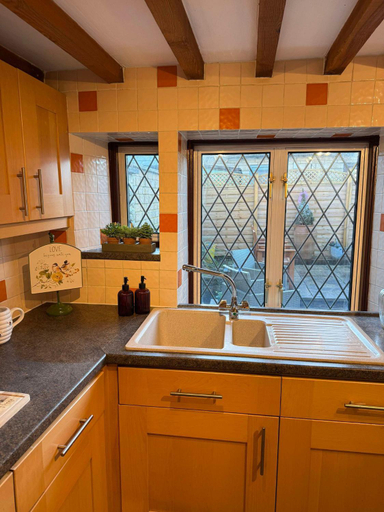 Others 5, The Broadlands, Gloucestershire