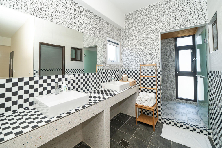 Bathroom 4, Sea You Here B&B, Penghu