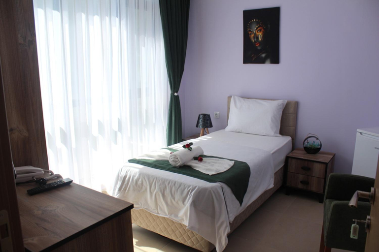 Bedroom 3, Garden Terrace Otel, Gölhisar