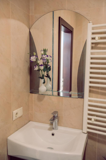 Bathroom 3, Premiere Hotel, Khusts'kyi