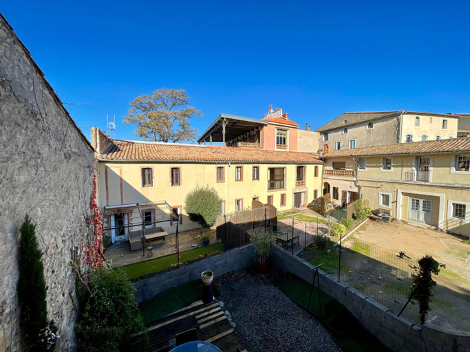 Others 4, Cote Cite appartements - Parking prive - 100m Cite medievale, Aude