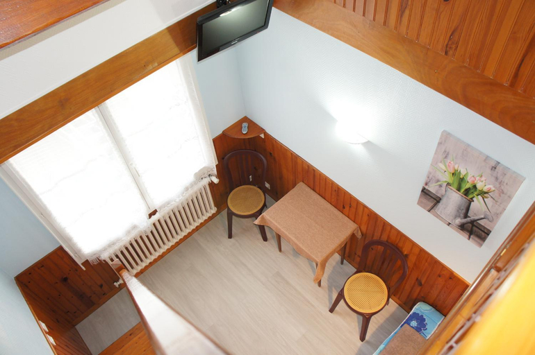 Bedroom 2, Hotel de la Place, Loiret