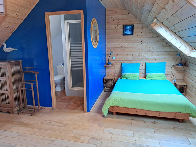Bedroom 2, Stone House in Cleder near Sandy Beach, Finistère