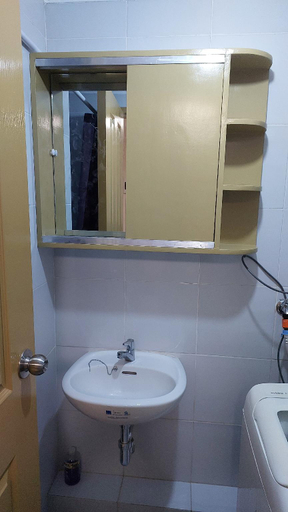 Bathroom 4, Denise's Midtown Condo, Davao City