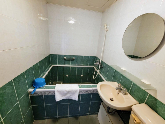 Bathroom 3, Shexia Liyu Hot Spring, Pingtung