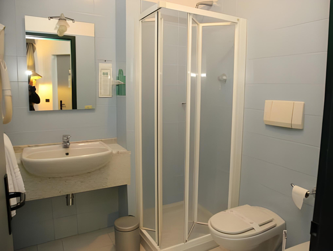 Bathroom 3, Green Hotel, Reggio Nell'Emilia
