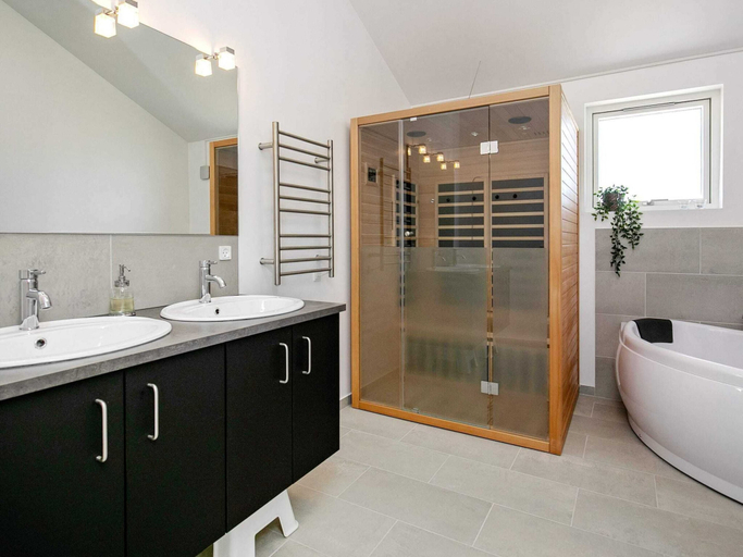 Bathroom 3, 5 Star Holiday Home in Lokken, Jammerbugt