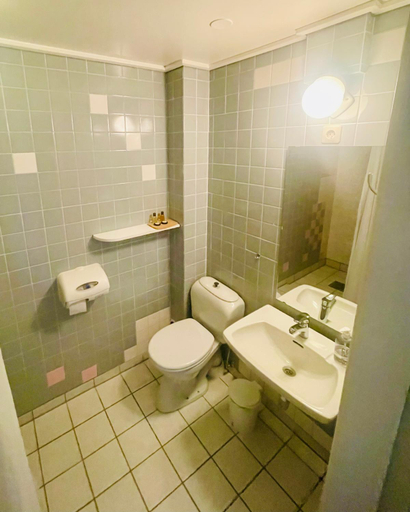 Bathroom 3, Suldal Hotell, Suldal