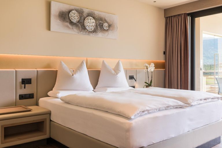 Bedroom 3, Weinegg Wellviva Resort, Bolzano