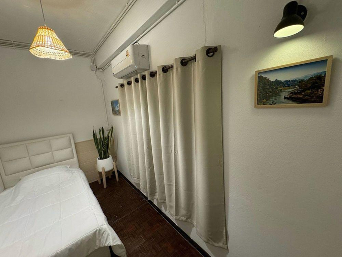 Bedroom 3, Before We Go Hostel, Don Muang