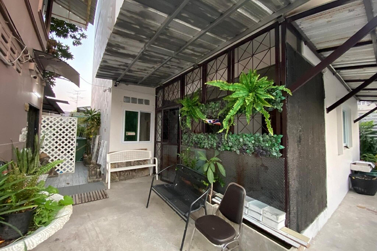 Others 3, Look Shine Apartment, Prawet