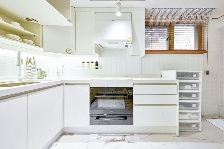 Private kitchen 3, SA Tailored Serviced Home near Metro, Seongbuk