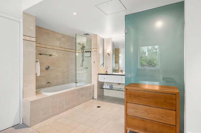 Bathroom 4, Laguna On Hastings 516 Hastings Street 32, Noosa - Noosa-Noosaville