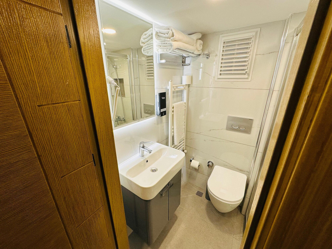 Bathroom 2, YAKIN PANSİYON, Amasra