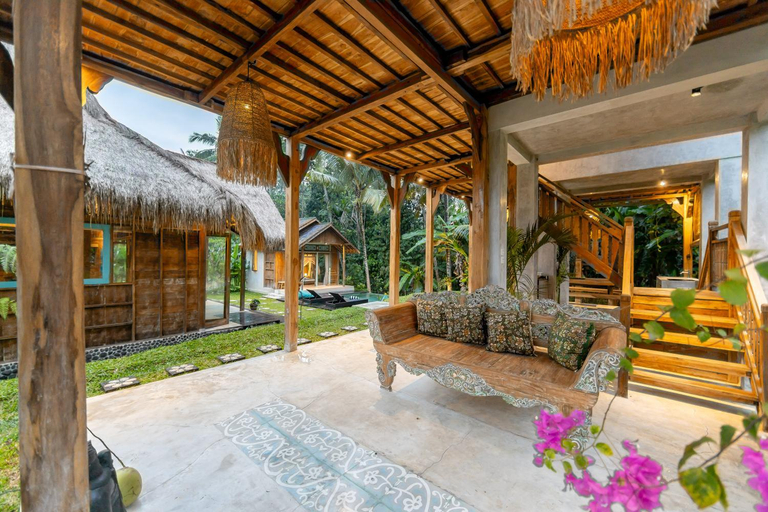 Others 5, Rumah Guci, Gianyar