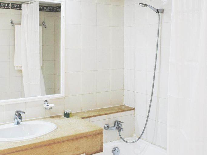 Bathroom 5, Hotel Bougainvillier Djerba, Djerba Midoun