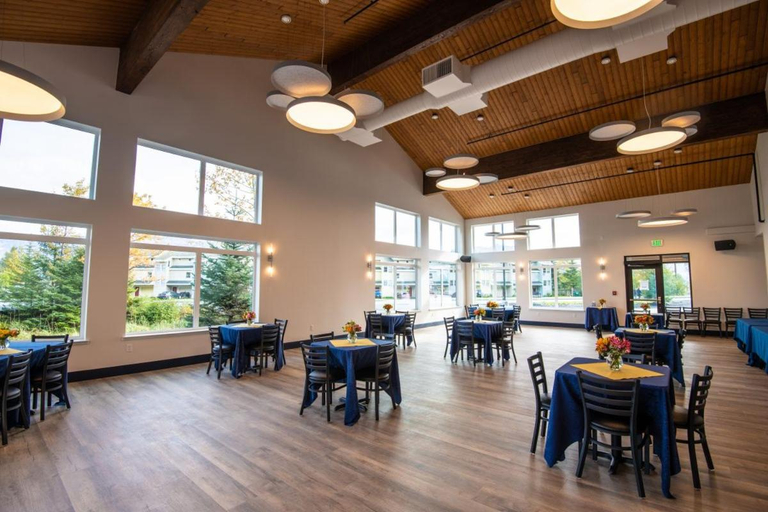 Food & Drinks, Gateway Hotel, Kenai Peninsula