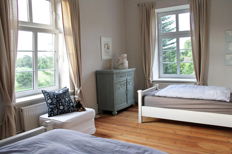 Bedroom 3, Gutshaus Volzrade Hotel & Ferienwohnungen in Elbnahe, Ludwigslust-Parchim