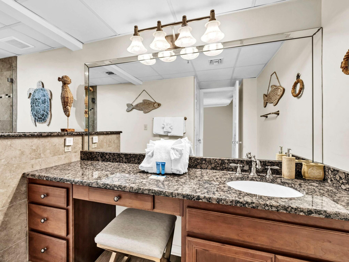 Others 1, Watercrest 402, Bay