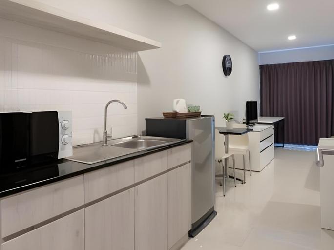 Others 5, LKN Grand Ratchathewi, Pathum Wan