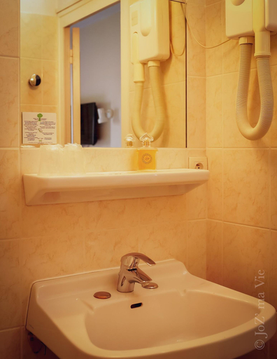 Bathroom 4, Grand Hotel De La Poste, Isère