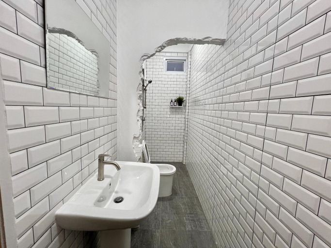 Others 4, Sabay Home, Pom Pram Sattru