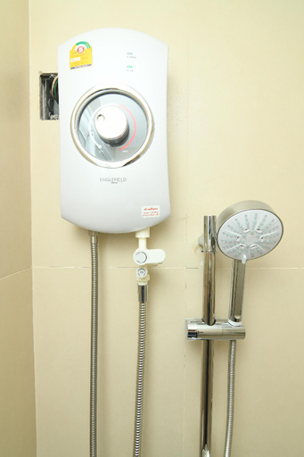 Bathroom 4, Poonsuk Place Hotel, Bangkok Yai