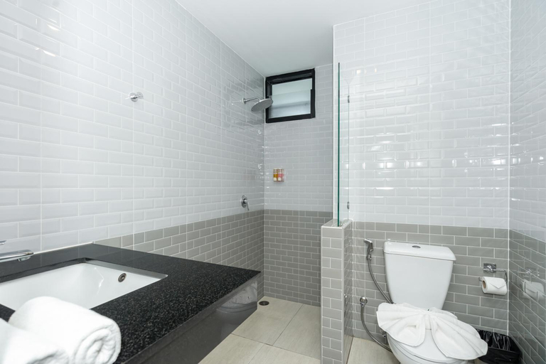 Bathroom 5, Anchan Boutique Hotel, Phuket, Phuket Island