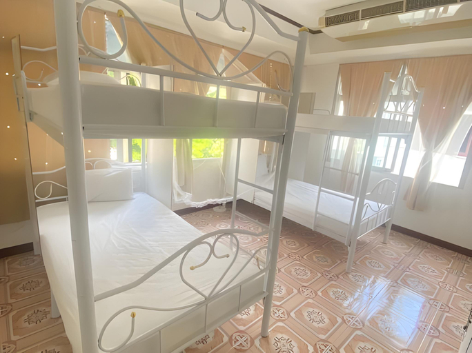 Bedroom 2, Guesthouse Station, Wattana