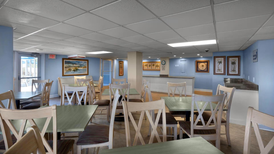 Food & Drinks, Maritime Beach Club, Horry