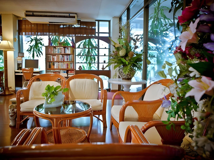 Food & Drinks 4, 12PM Bangkok, Pathum Wan