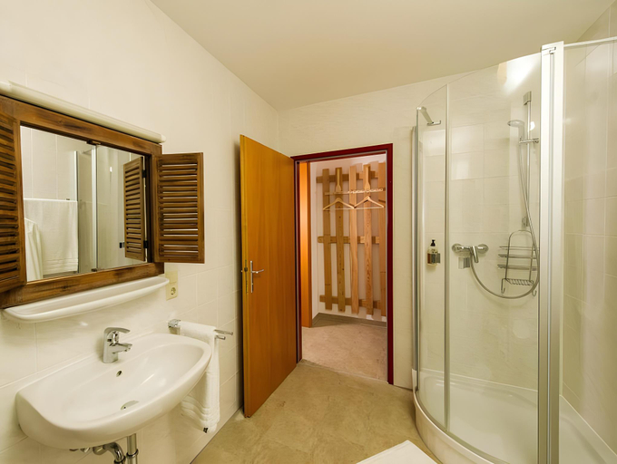 Bathroom 3, Heimat Natur Resort, Lienz