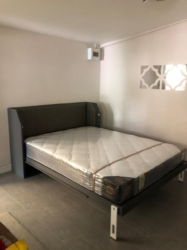 Bedroom, Silver Room ,Very close Bangkok Hospital, Huai Kwang