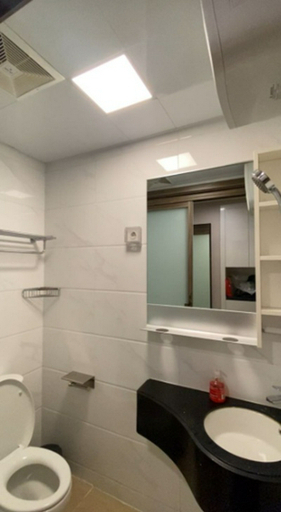 Bathroom, Studio Apartment Sky House BSD By Moza, South Tangerang