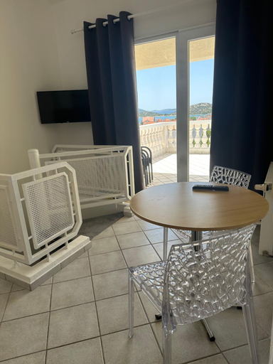 Others 4, Apartments Jareb, Vodice