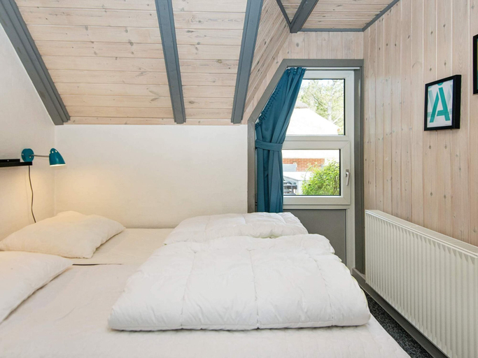 Bedroom 2, 5 Star Holiday Home in Romo, Tønder