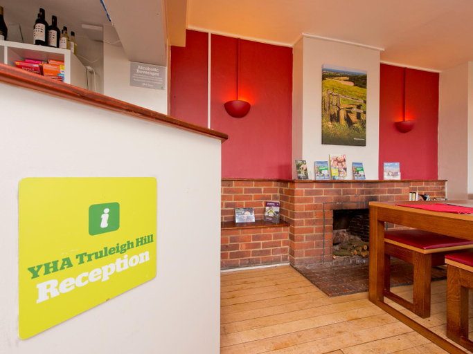 Public Area 2, Hostel YHA Truleigh Hill, West Sussex