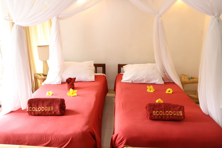 Bedroom 2, Kelimutu Crater Lakes Ecolodge, Ende