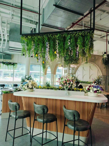 Food & Drinks 4, Prime Sleep by Miracle - Booked on Hourly Basis, Bang Phli