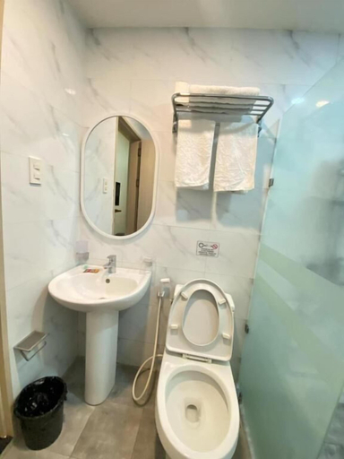 Bathroom 5, Balibago Hotel, Mabalacat